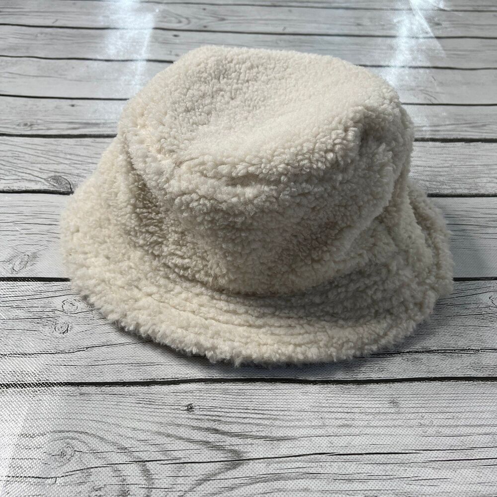 Urban Outfitters Fuzzy Off white Bucket Hat